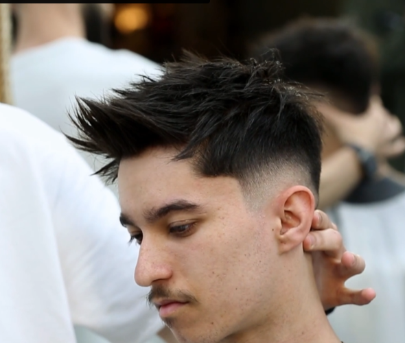 CUM SA REALIZEZI UN MID DROP FADE CU QUIFF