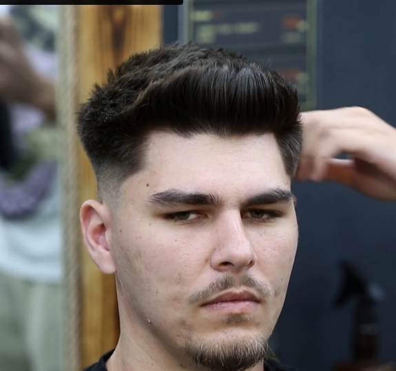 CUM SA REALIZEZI UN MID FADE CU QUIFF