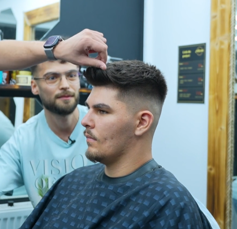 CUM SE REALIZEAZA UN HIGH FADE RAPID SI EFICIENT IN SALON